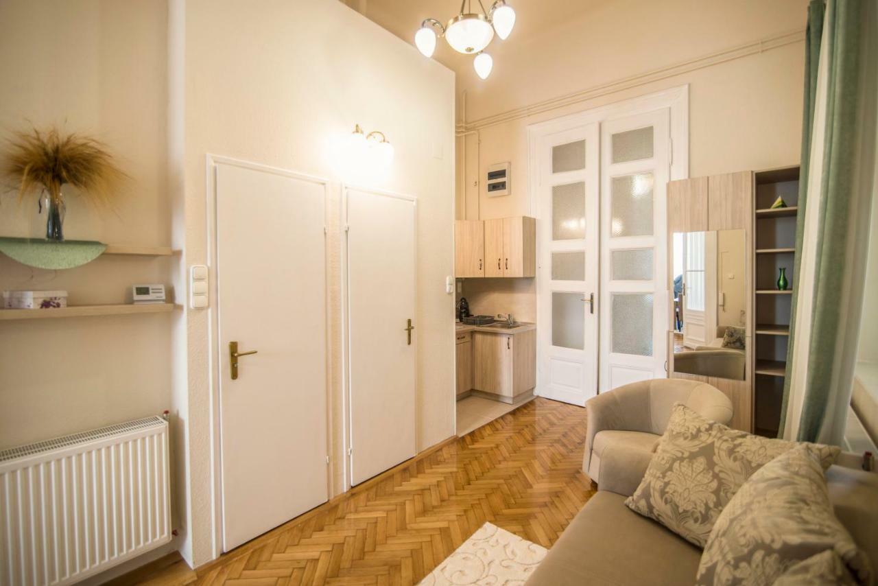 Suzy Apartman Eger Exterior foto