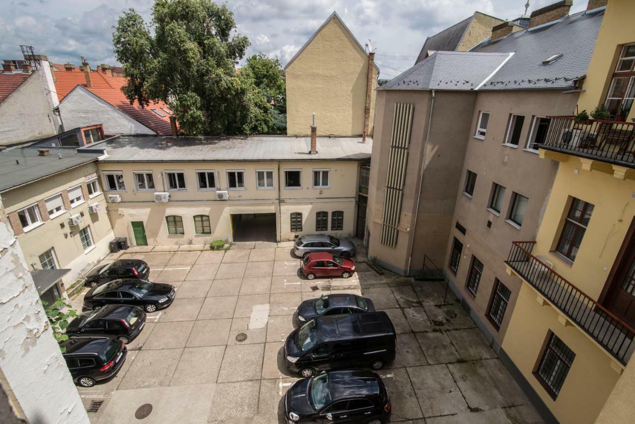 Suzy Apartman Eger Exterior foto