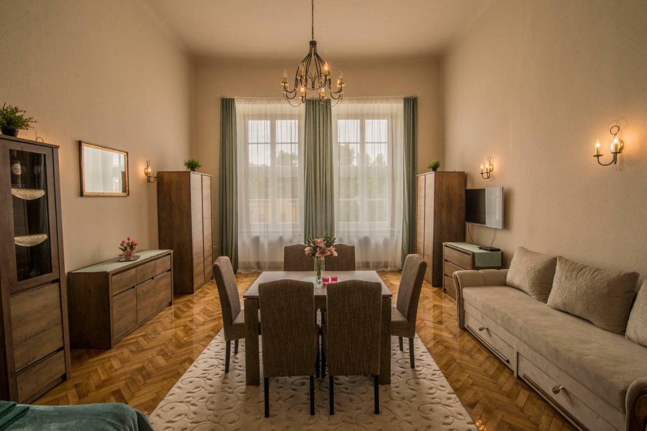 Suzy Apartman Eger Exterior foto