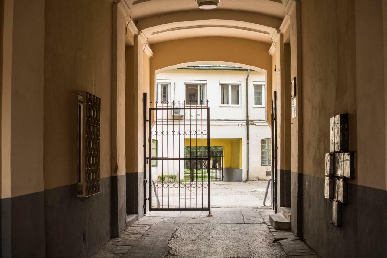 Suzy Apartman Eger Exterior foto